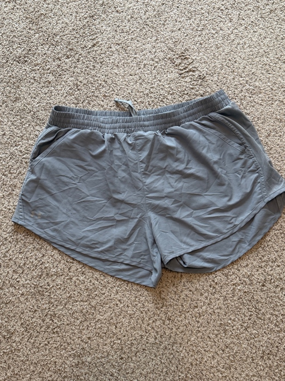 Under Armour Women's Athletic Shorts in Light Gray
